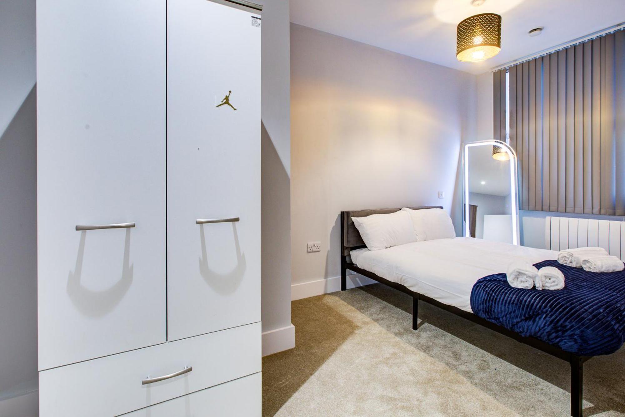 Apartment 1 Bedroom Flat 6 Mins From Heathrow Airport Flat 18