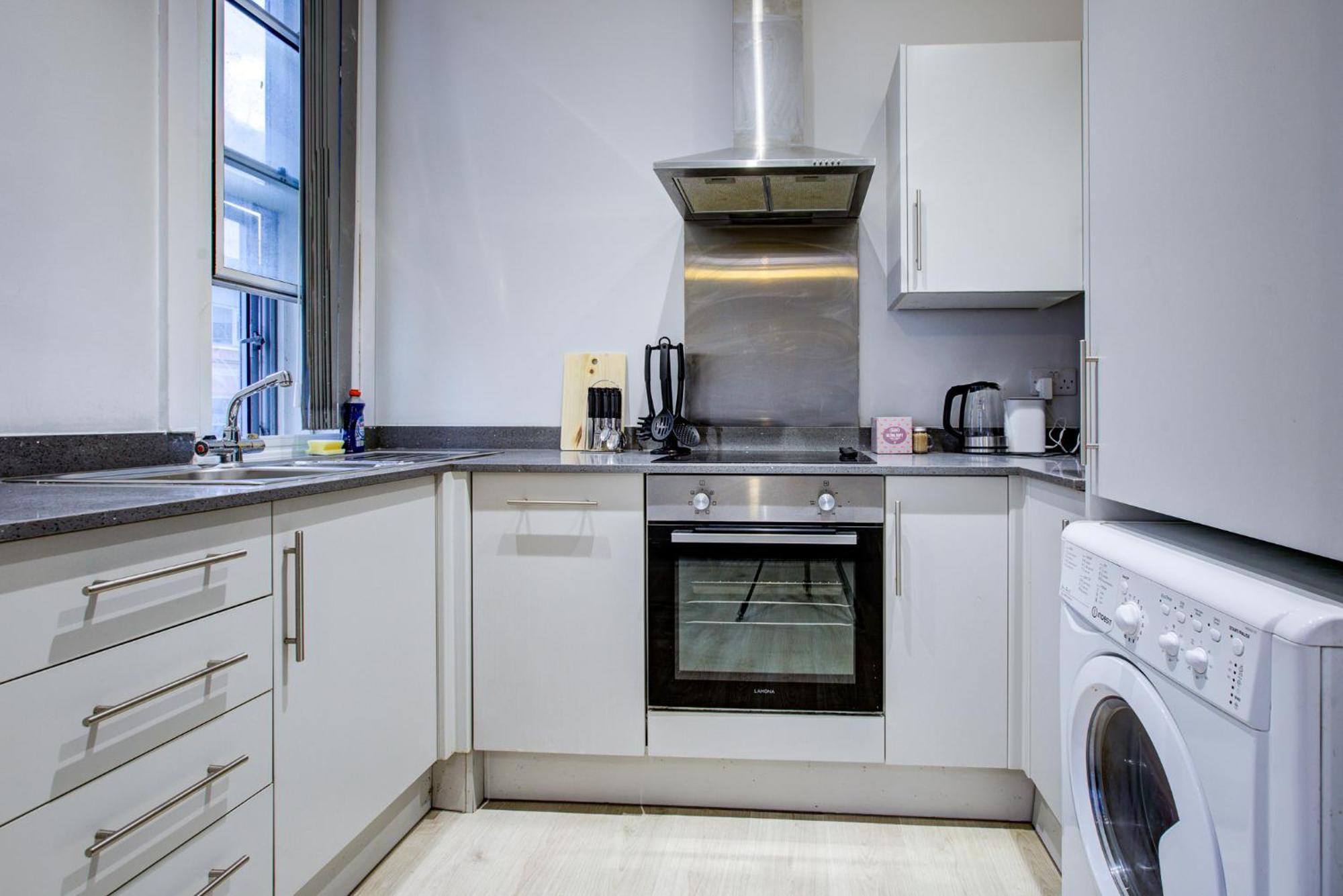 Apartment 1 Bedroom Flat 6 Mins From Heathrow Airport Flat 18